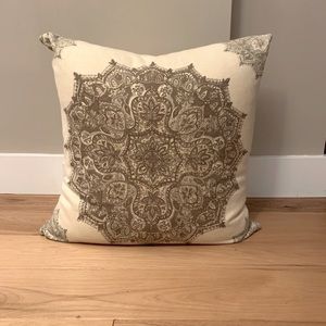 POTTERY BARN Euro Pillow Shams.